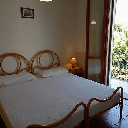 Apartment With Private Garden